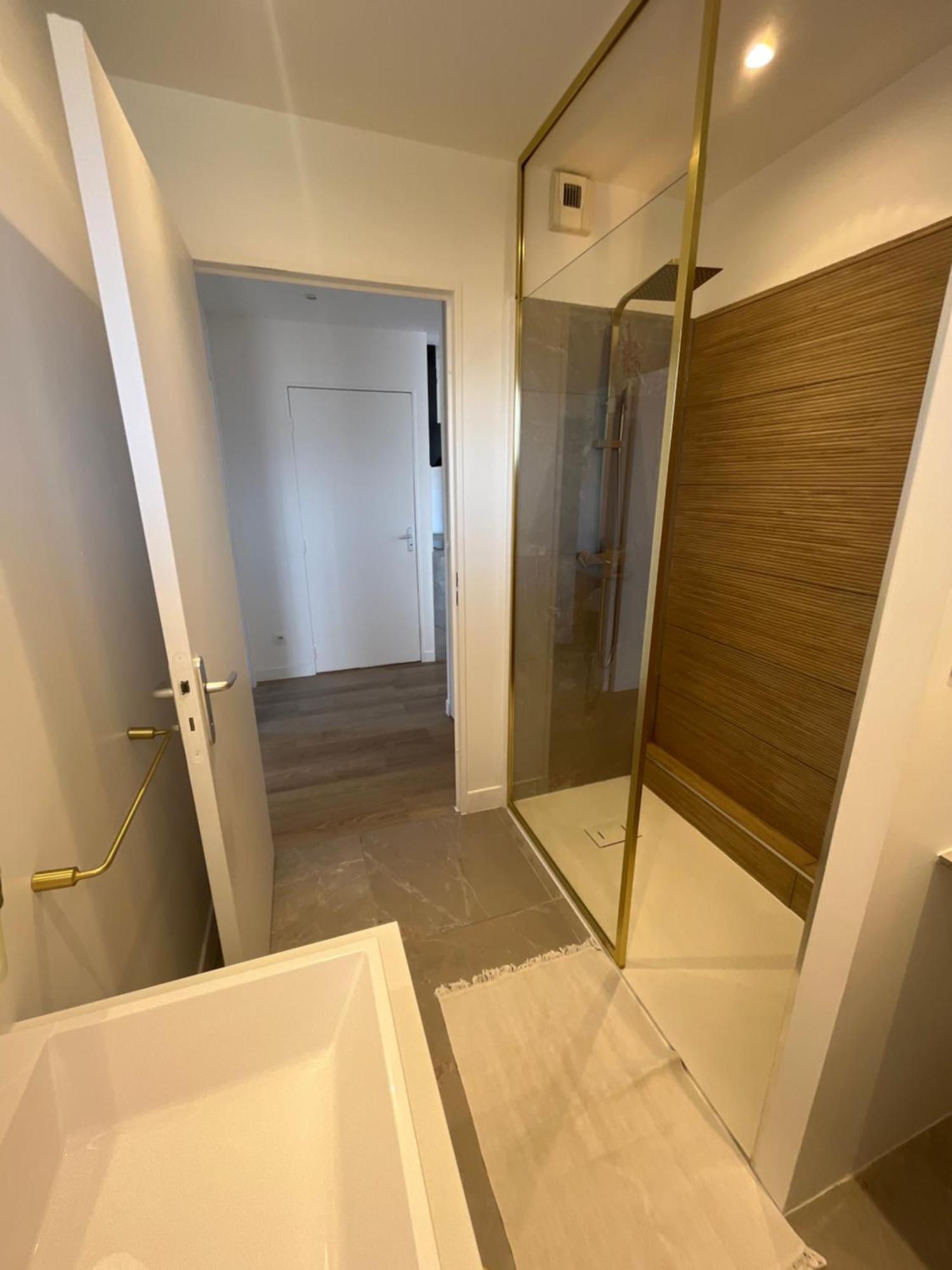 Appartement 2 Chambres Dans Residence Avec Piscine Et Parking La Ciotat Esterno foto